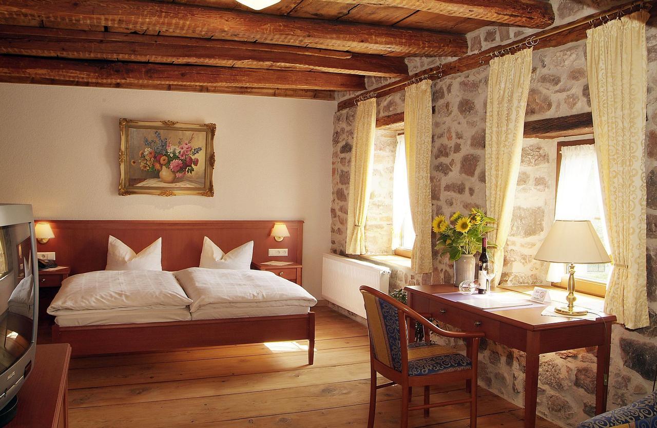 שופהיים Historisches Genusshotel Loewen חדר תמונה