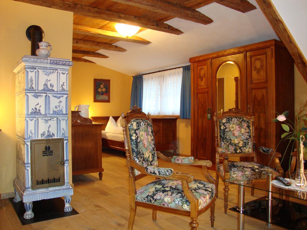 שופהיים Historisches Genusshotel Loewen מראה חיצוני תמונה