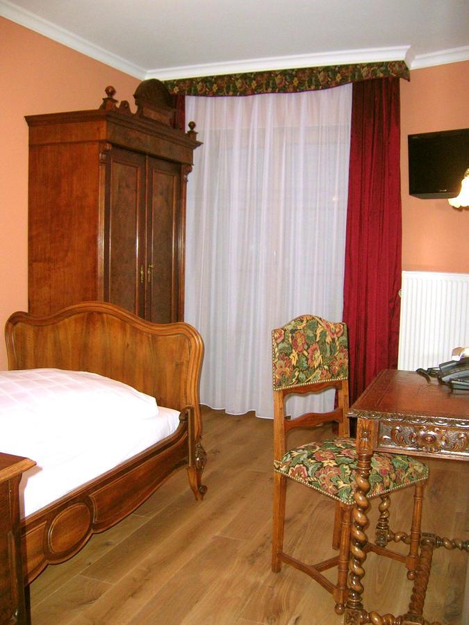 שופהיים Historisches Genusshotel Loewen מראה חיצוני תמונה