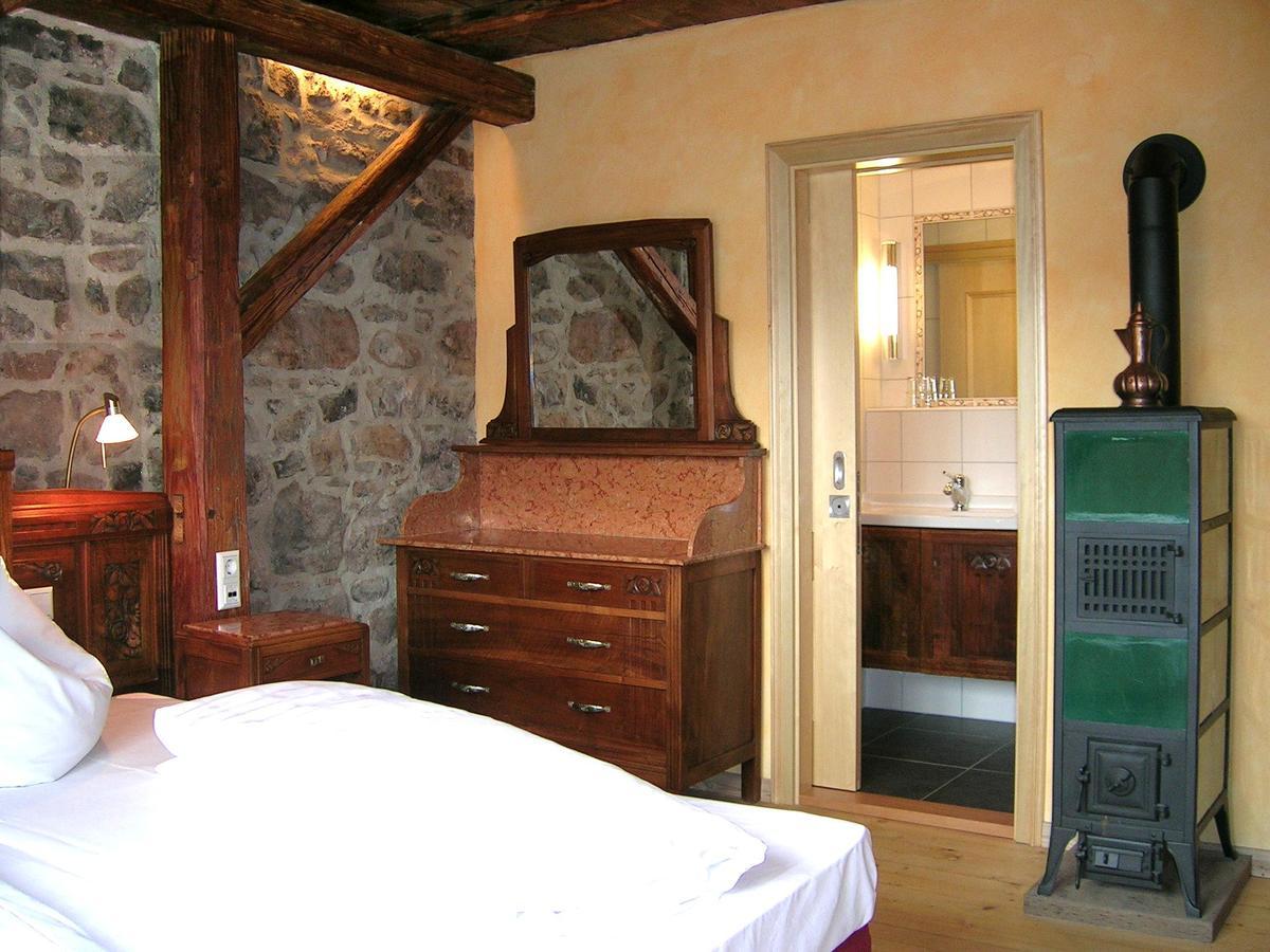 שופהיים Historisches Genusshotel Loewen מראה חיצוני תמונה